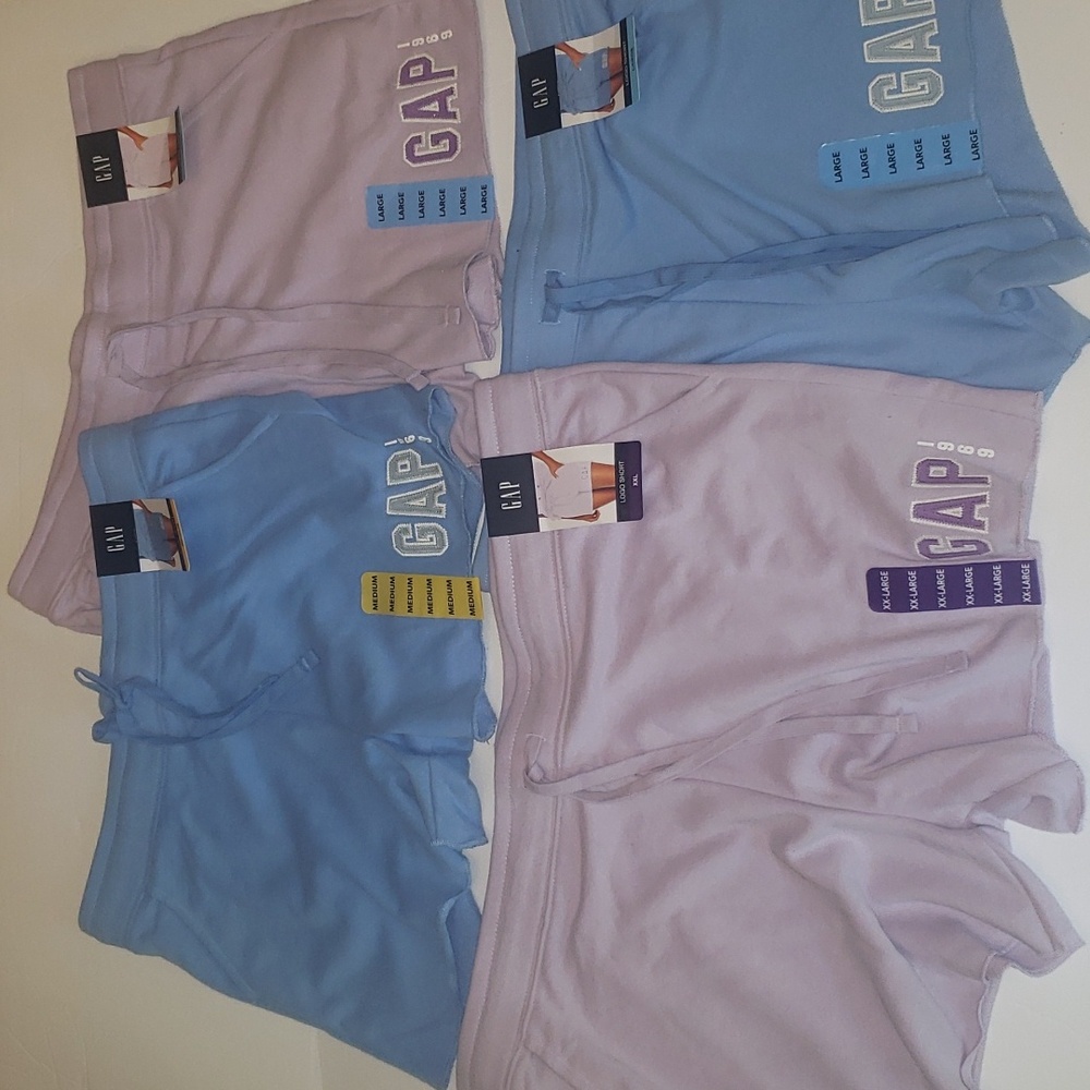 GAP LOGO SHORTS